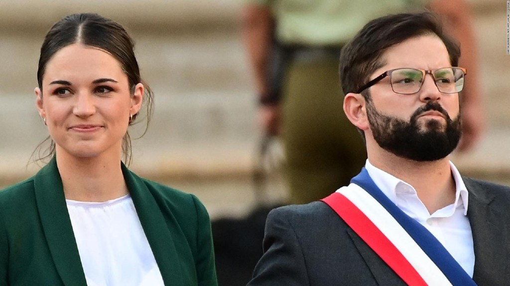 Chile will not have a first lady.  Borić's partner gives up his role