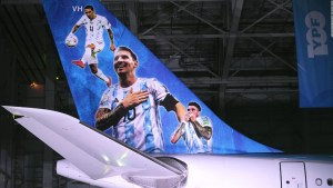 Así es el avión que llevará a los argentinos al Mundial