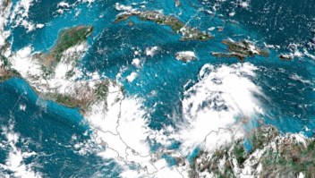 Tormenta tropical Julia podría convertirse en huracán