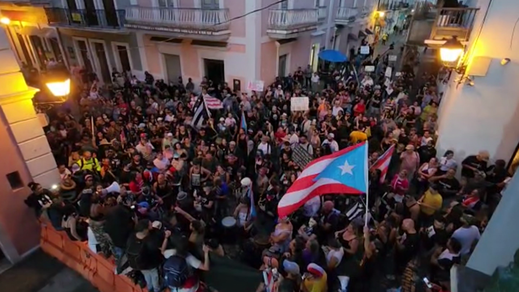 Puertorriqueños exigen la anulación del contrato de Luma Energy