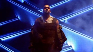 5 cosas: Kanye West comprará la red social Parler