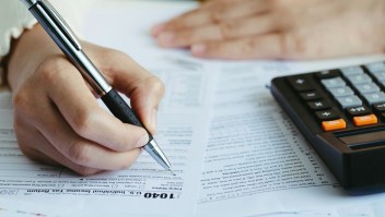 Nuevos ajustes del IRS: cuánto tendrás que pagar según tu salario