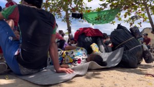 Miles de migrantes venezolanos quedan varados en Antioquia