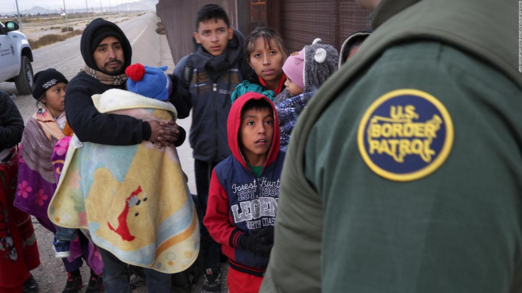 Crisis humanitaria: miles de migrantes buscan llegar a EE.UU.
