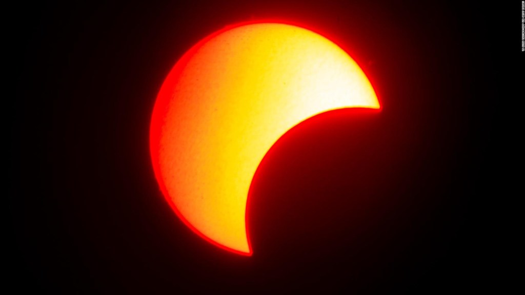 No pierdas el último eclipse solar de 2022
