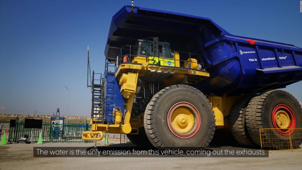 The first haul truck that is powered by hydrogen