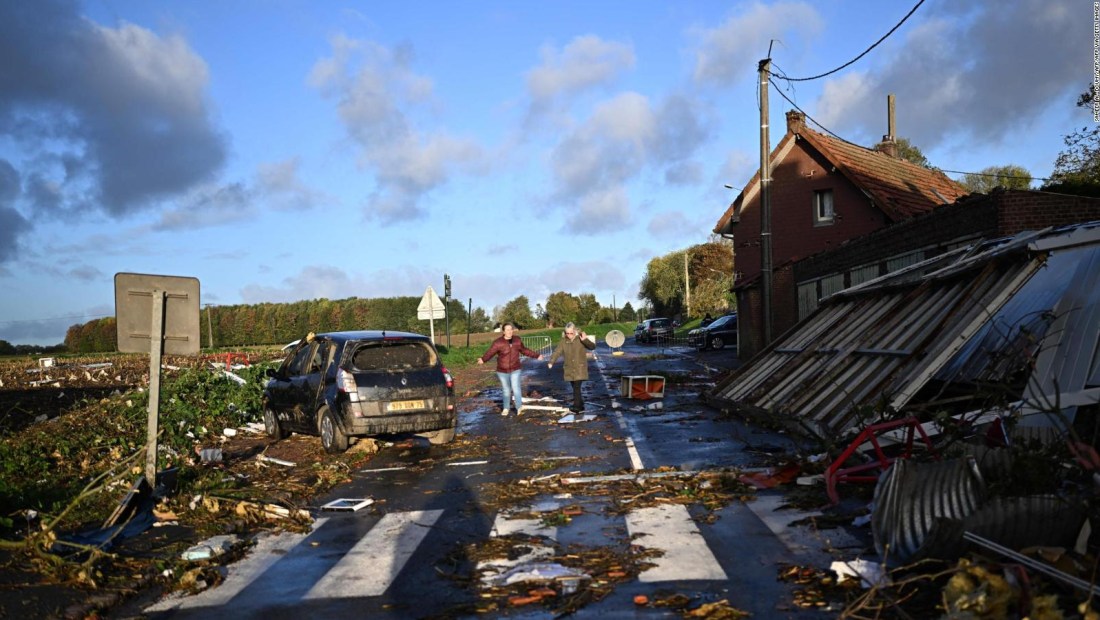 Imágenes del desastre que causó un tornado en el norte de Francia
