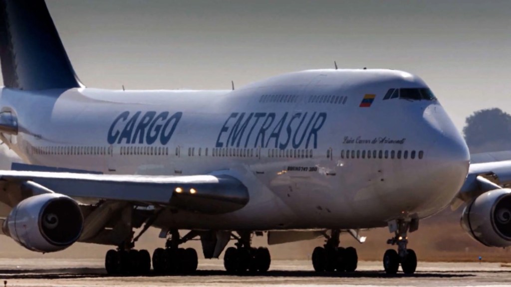 Corte de EE.UU. pide confiscar avión venezolano retenido