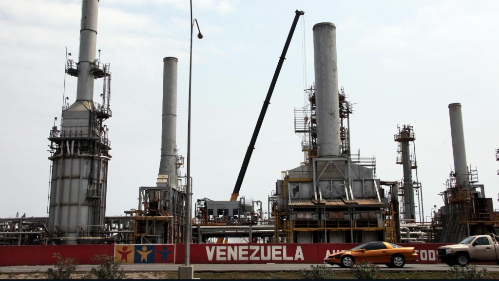 Duke talks about US oil swap with Venezuela