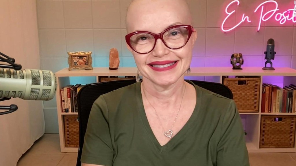 This is how Lourdes del Rio decided to shave her own hair in her fight against cancer