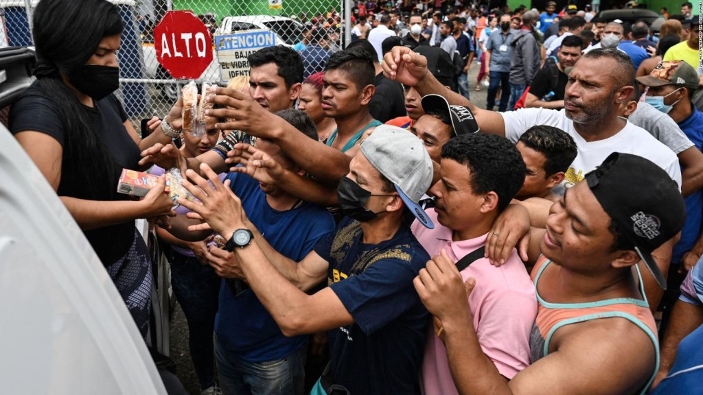 Cientos de migrantes de Venezuela están varados en Panamá