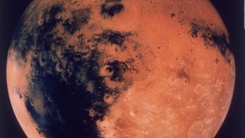 Científicos analizan la existencia de bacterias en Marte