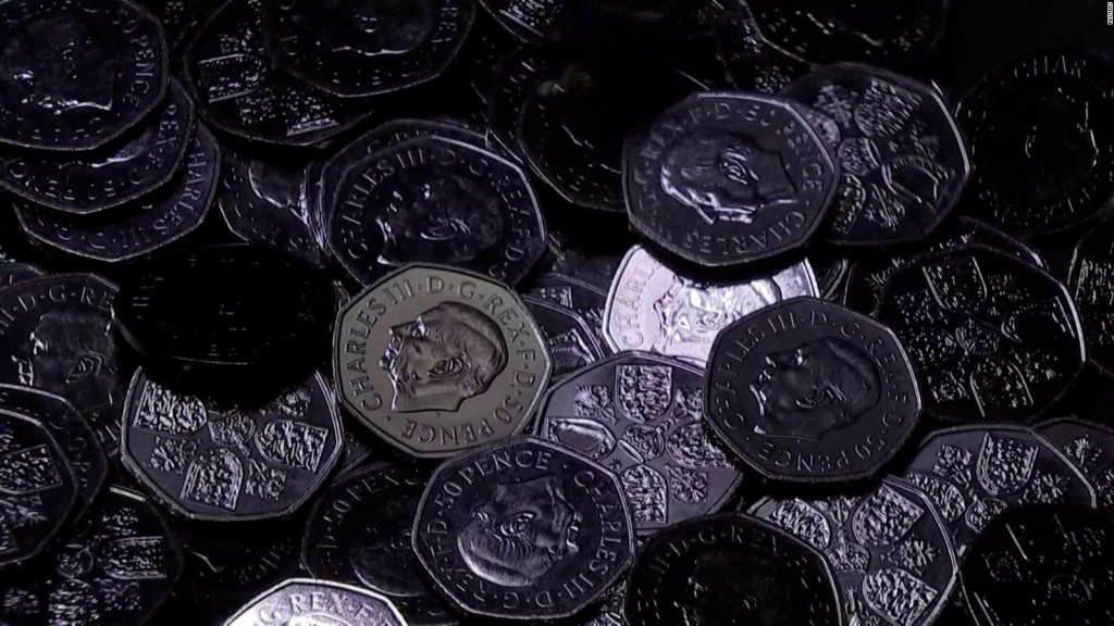 Primeras monedas con el rey Carlos III