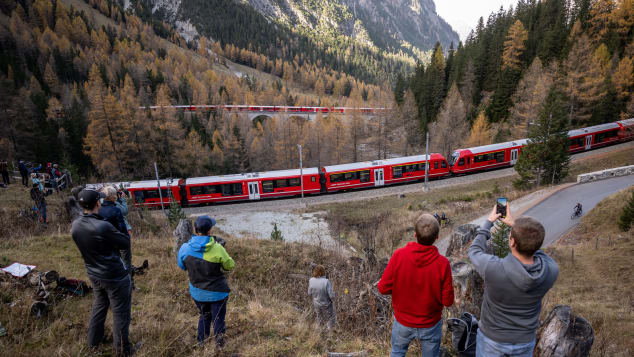 El intento de récord se organizó para celebrar los 175 años de los ferrocarriles suizos. (Foto: Fabrice Coffrini/AFP/Getty Images)