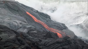 CNN sobrevuela los volcanes más activos de EE.UU.