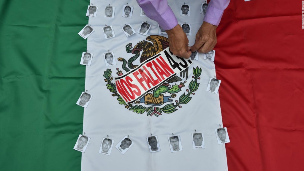 Ayotzinapa: AMLO apoya investigación de su equipo