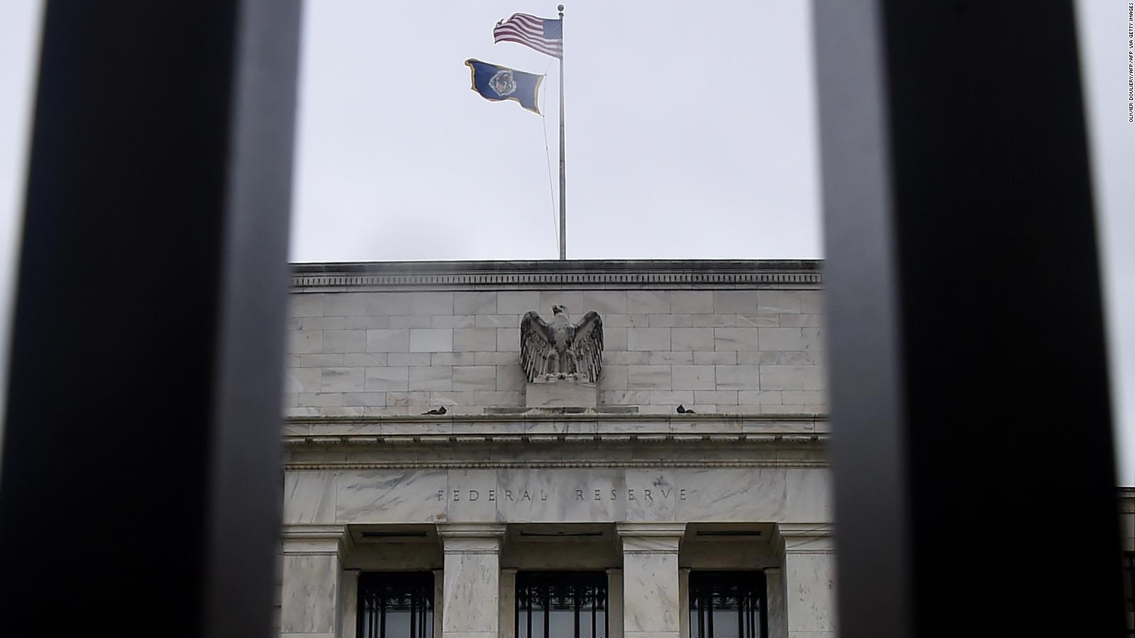 La Fed sube los tipos de interés medio punto, señal de que la inflación se está desacelerando