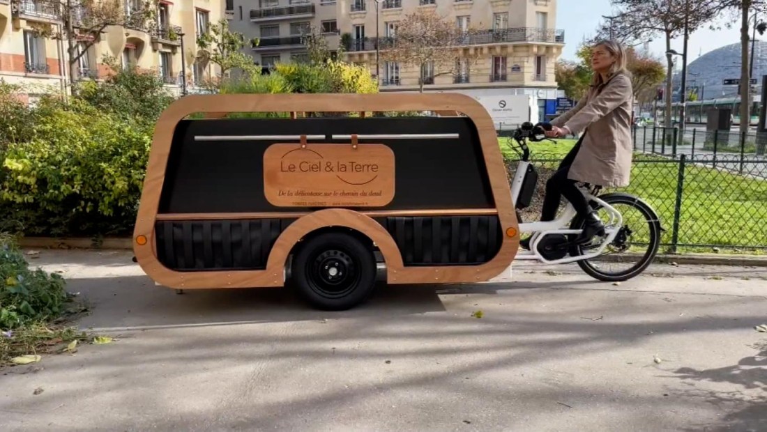 Bicicleta fúnebre ofrece servicio más ecológico