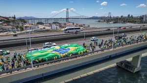 Disminuyen los bloqueos a las rutas en Brasil tras la elección