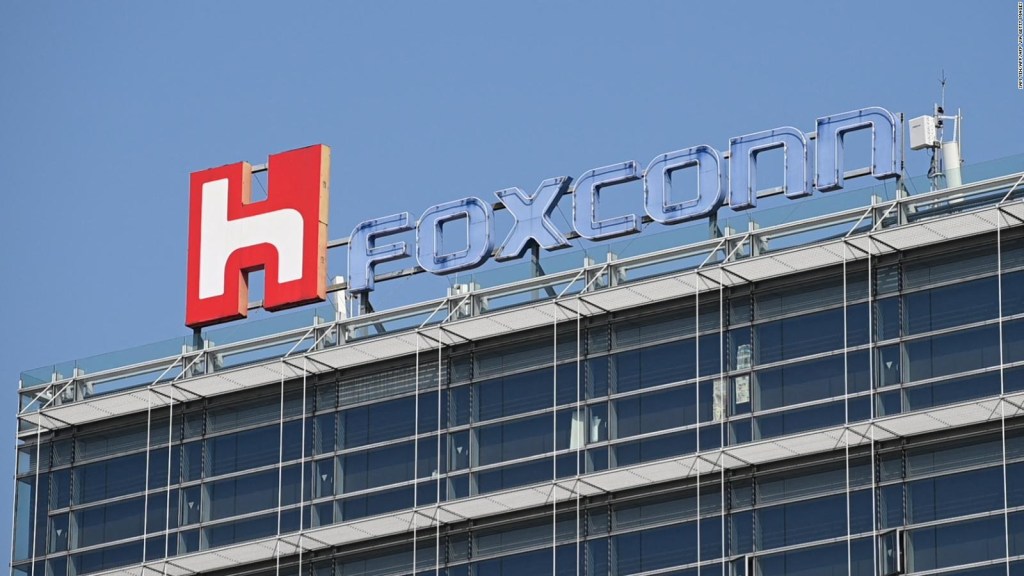 Foxconn intenta registrar saldo con China para envíos