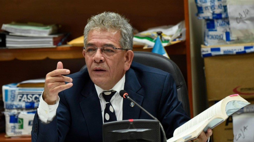 Juez Gálvez acusa a fiscal Porras de perseguir a operadores de justicia