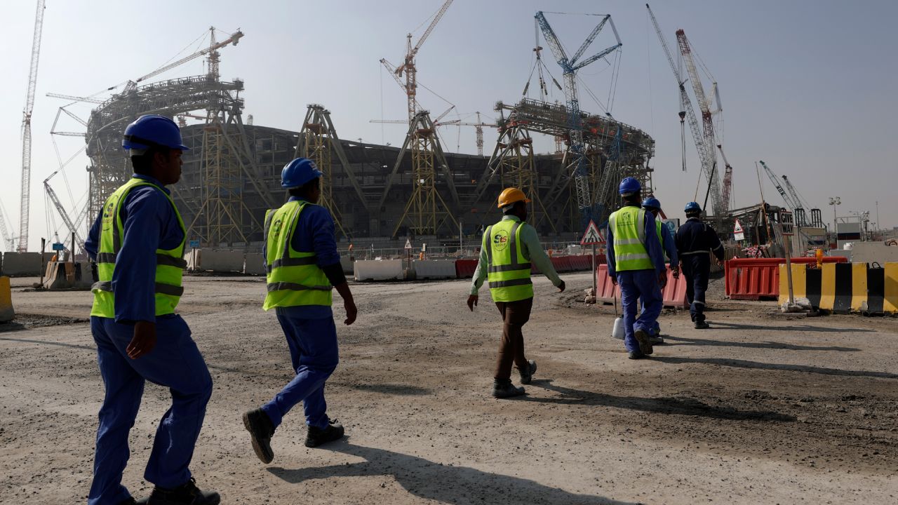 trabajadores qatar