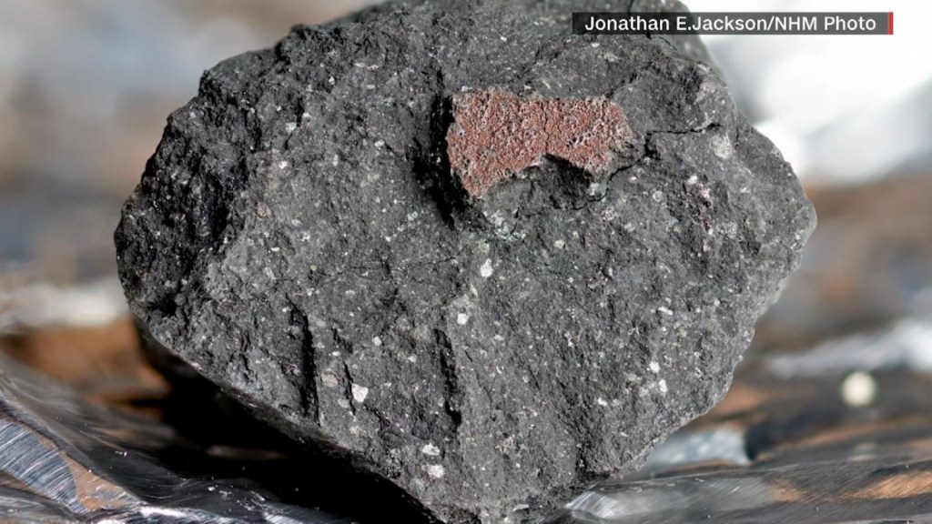 De finner vann i en meteoritt som landet i England