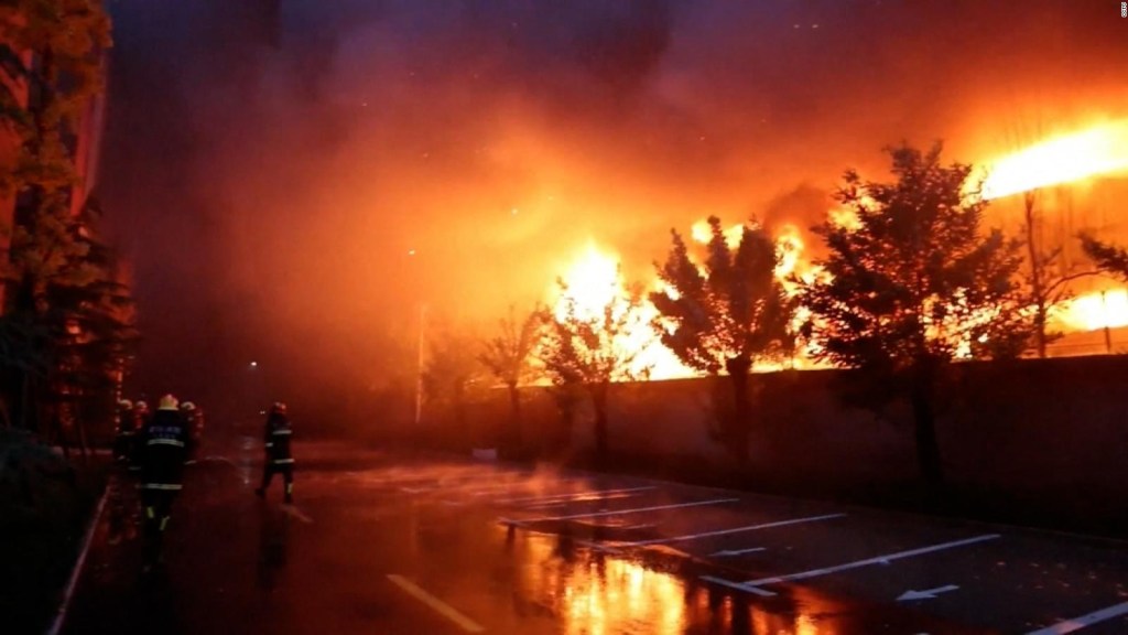 38 muertos tras un incendio en una fábrica en China