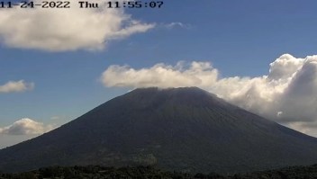 El Salvador, en alerta por volcán Chaparrastique