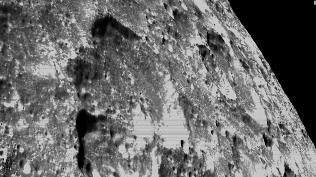 La "selfie" de la Luna tomada de la cápsula Orión