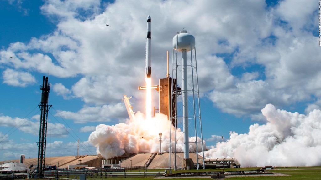 Misión de Spacex lleva suministros a Estación Espacial Internacional