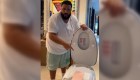 Drake regala 4 inodoros de lujo a DJ Khaled