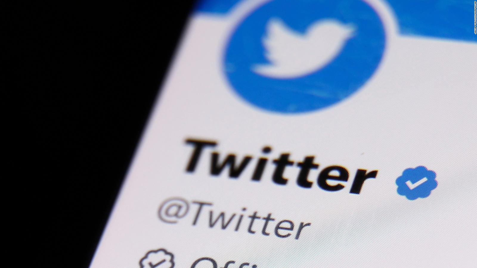 Twitter lucha contra una ola de suplantaciones después de lanzar su nuevo sistema de verificación de paga