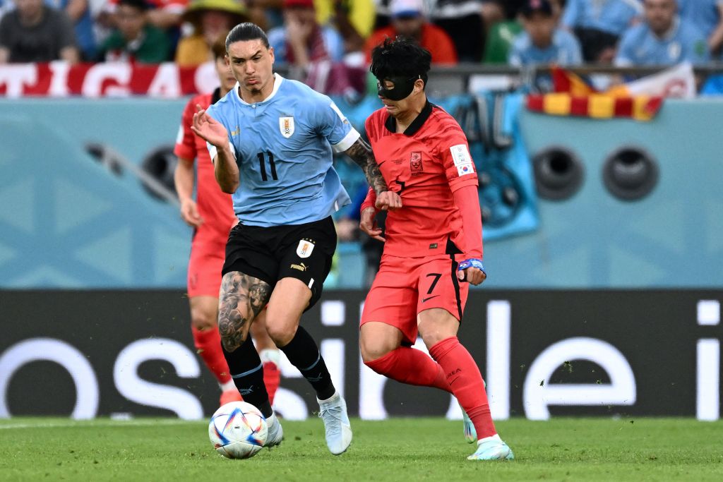 Uruguay y Corea del Sur repartieron honores en el primer partido