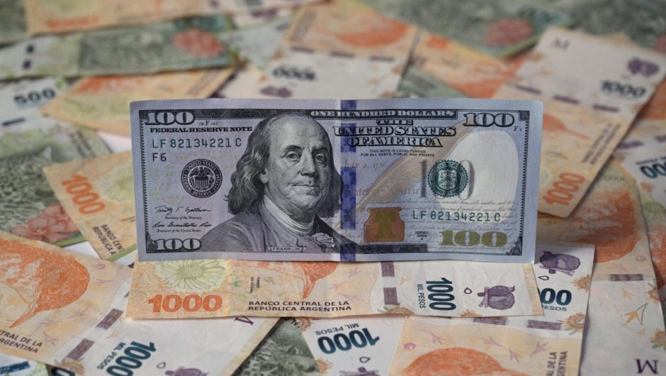 ¿Por qué sube el dólar paralelo en Argentina?