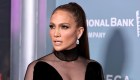 Jennifer Lopez revela lo que Ben Affleck grabó en su anillo de compromiso
