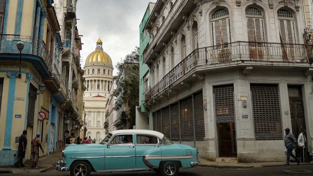 Why did US congressmen travel to Cuba?