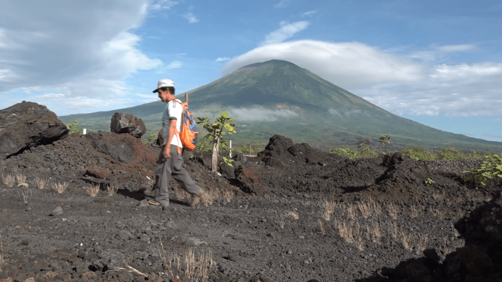 Salvadoreños en alerta máxima por actividad del volcán Chaparrastique