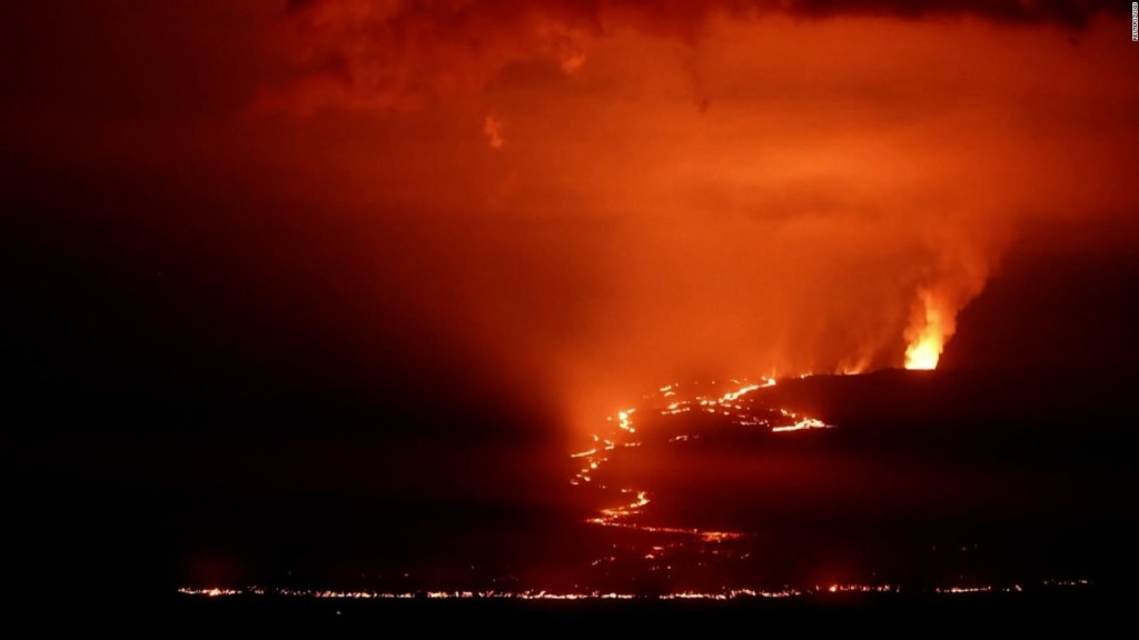 Mauna Loa's lava slows down, but can still bring trouble