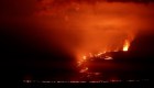 La lava del Mauna Loa baja su velocidad, pero aún puede traer problemas