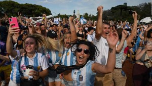 Júbilo por clasificación de Argentina a semifinales en Qatar 2022