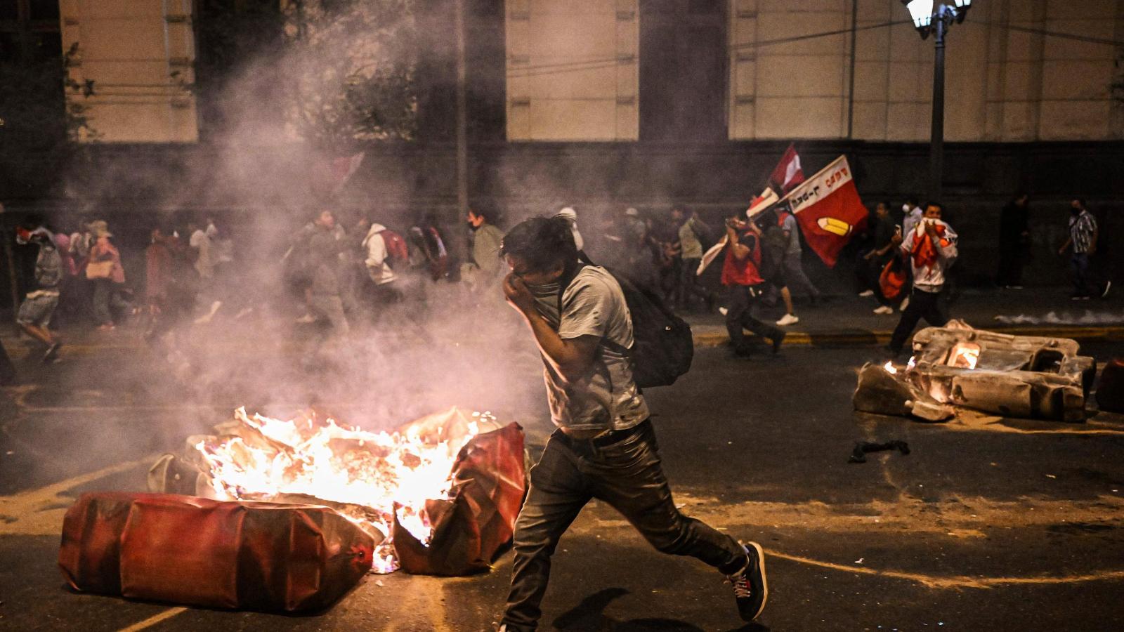 Aumentan las protestas en Perú dejando hasta el momento 20 heridos