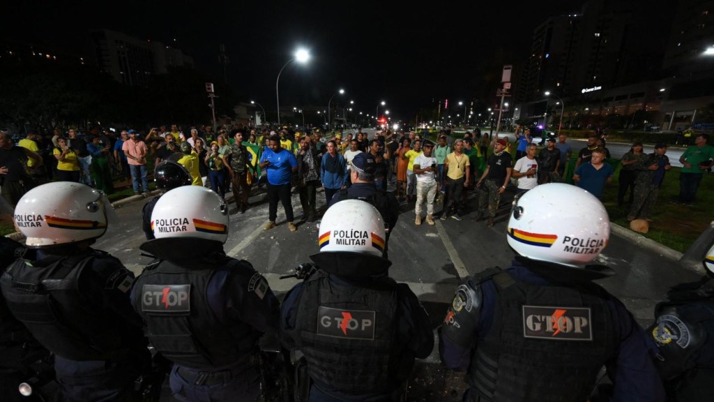 Seguidores del presidente Jair Bolsonaro generan disturbios