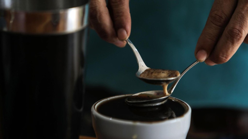 Cómo el café se hizo popular en partes del mundo donde no se consumía regularmente