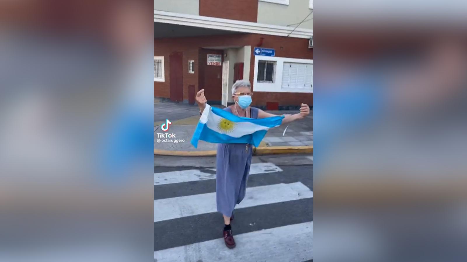 Argentina na Copa do Mundo: conheça o viral abuela, la la la la lá