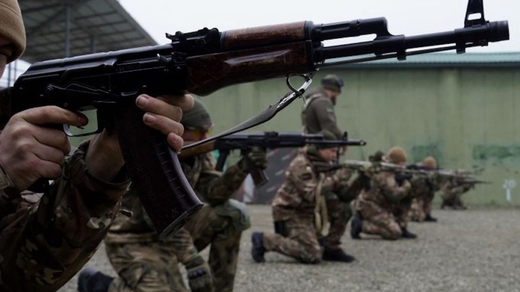 Rusia busca reclutas que se unan al ejército para luchar en Ucrania
