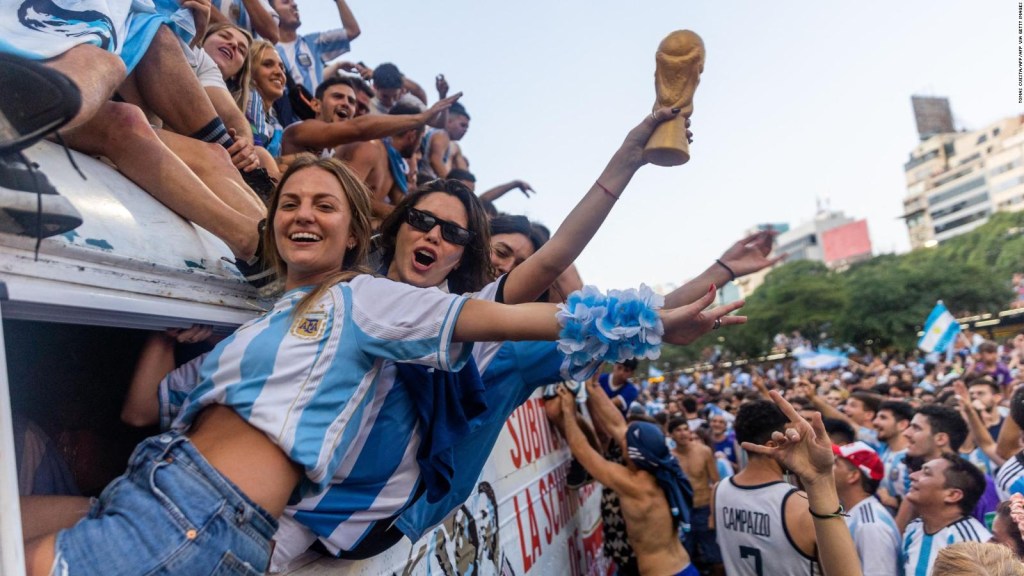 Medical advice to recover your voice after the World Cup final