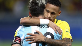Los brasileños rendidos a los pies de Lionel Messi