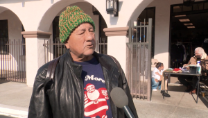Así es la Navidad para las personas sin hogar en Los Ángeles