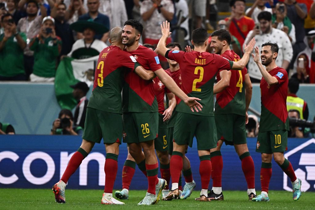 Portugal celebra su primer gol del partido ante Suiza en los octavos de final del Mundial de Qatar 2022. (Foto: FABRICE COFFRINI/AFP vía Getty Images)